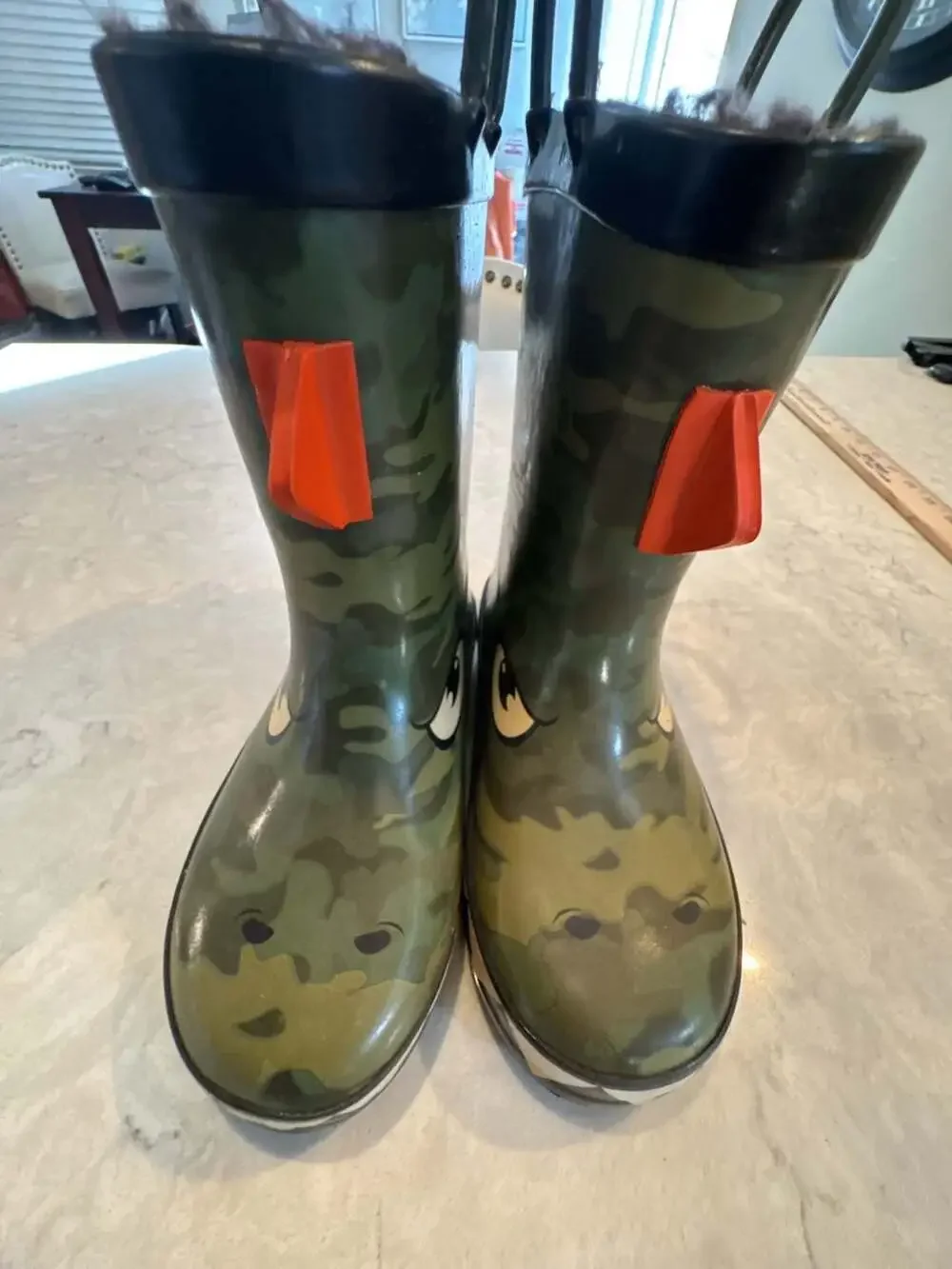 Western Chief Camo Dinosaur Waterproof Rain Boots Kids Size 9/10